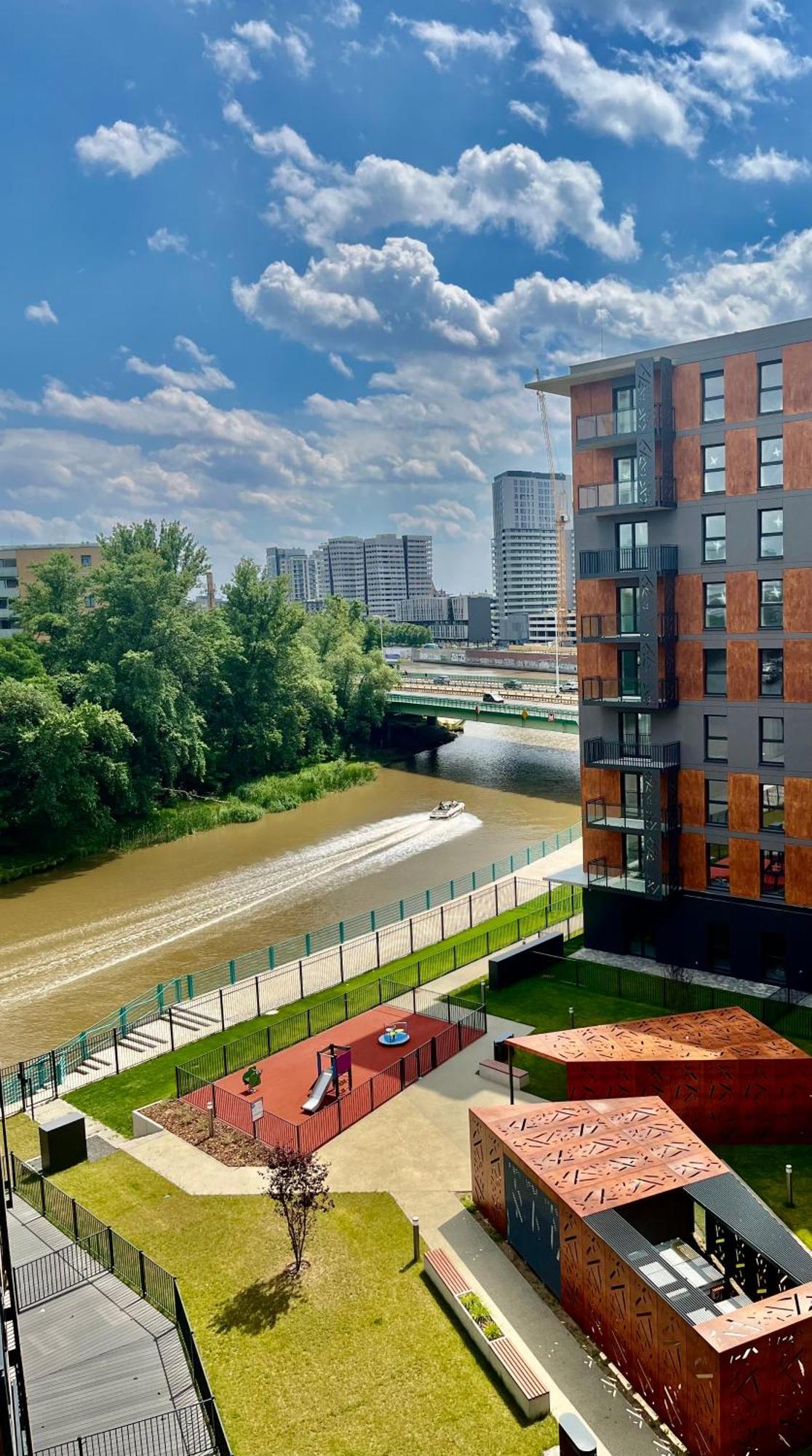 Jesionowe Apartamenty Nad Odra, Stare Miasto, Sauna W Jednym, Klimatyzacja , Garaz Podziemny 0 Zl, Odra River , Old Town, New Building, Air Conditioning, Sauna-One, Underground Garage Free Breslavia Esterno foto