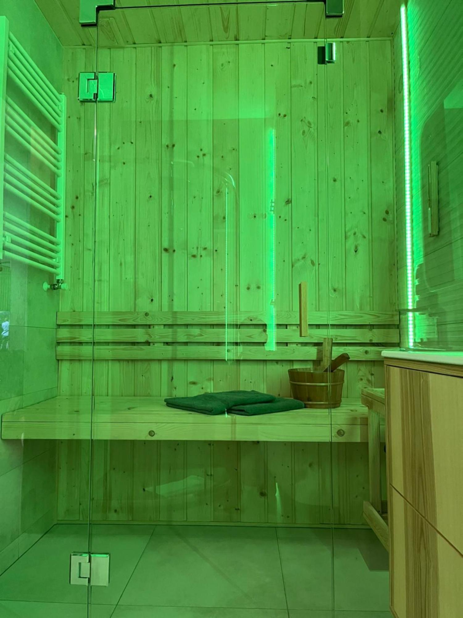 Jesionowe Apartamenty Nad Odra, Stare Miasto, Sauna W Jednym, Klimatyzacja , Garaz Podziemny 0 Zl, Odra River , Old Town, New Building, Air Conditioning, Sauna-One, Underground Garage Free Breslavia Esterno foto